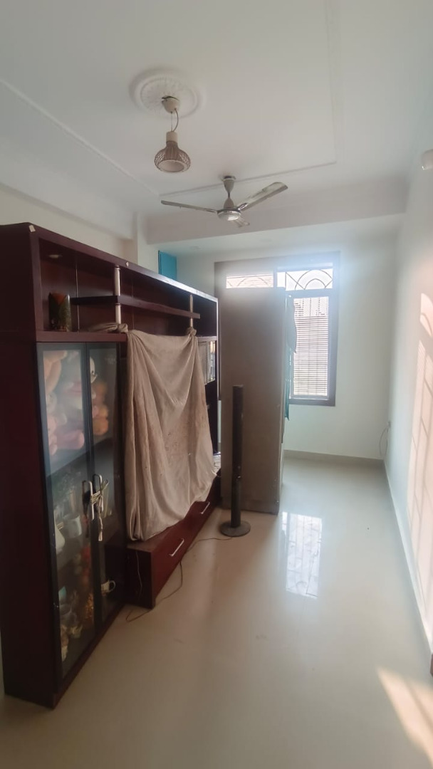 Semi Furnished 3bhk in Income Tax Colony Rd, Bongaon, Guwahati, Assam, India for Rent